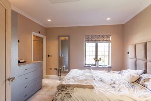 Photo 16- click for photo gallery